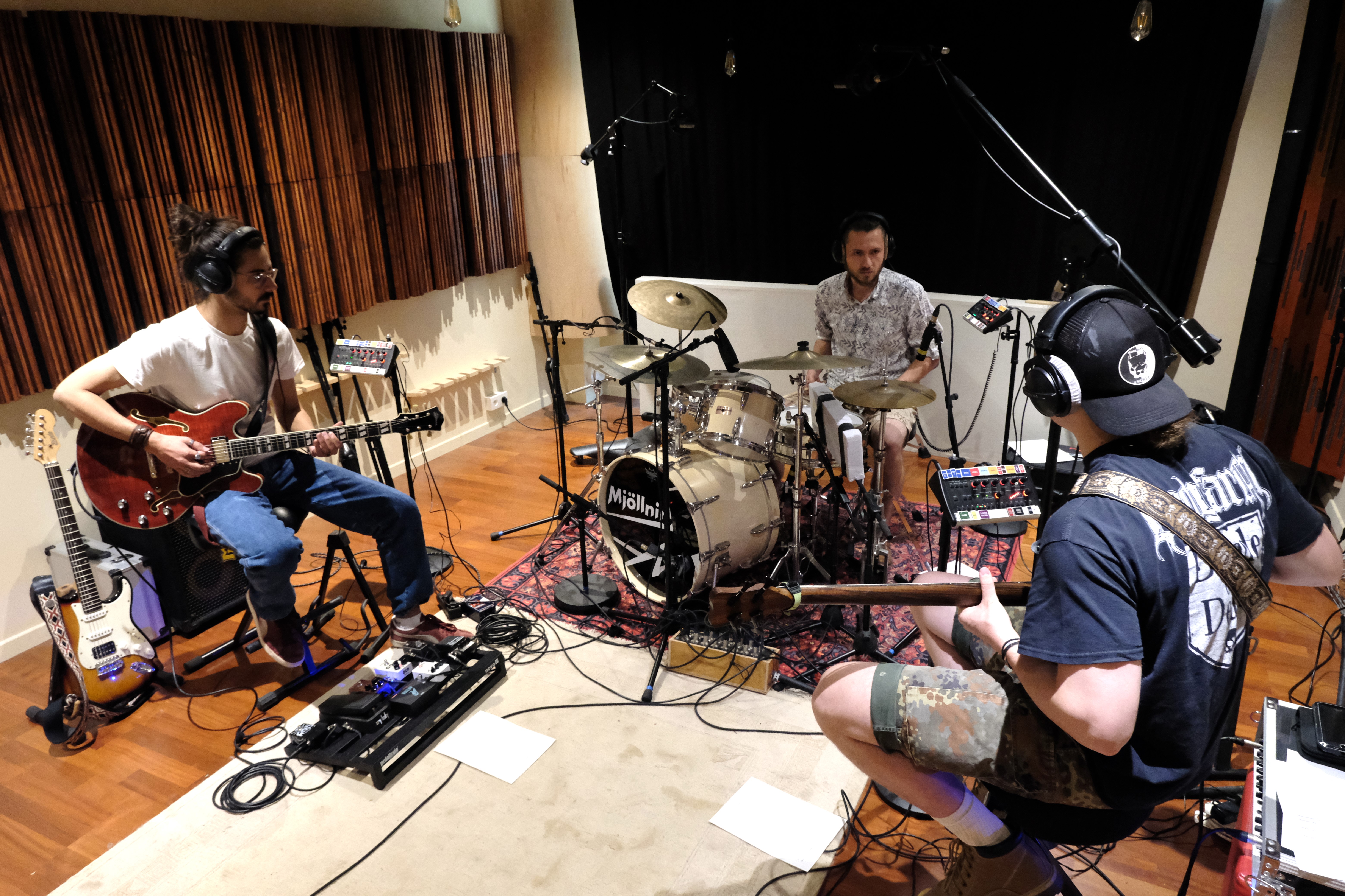 Khörwyn lors de l'enregistrement du EP "ESCAPE" des The Red Straps au studio Maca (27 et 28 juin 2023)